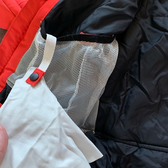 Obermeyer Ski/Snowboard Suit - Teen M (10-12) - Picture 4 of 16